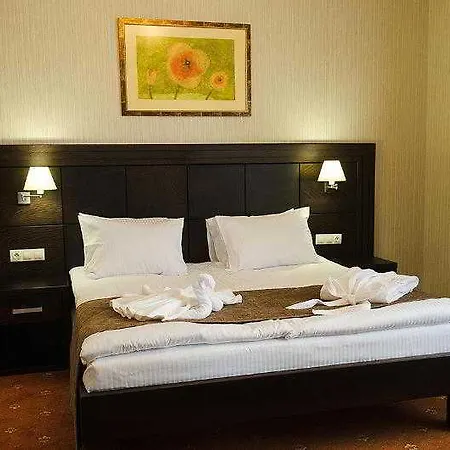 Taurus Hotel&spa 4* Lvov