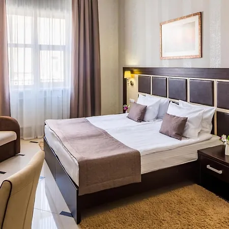 Taurus & 4* Lviv