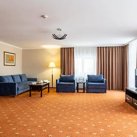 Taurus & Hotel 4*