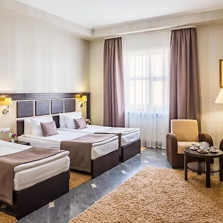 Taurus & 4* Lviv
