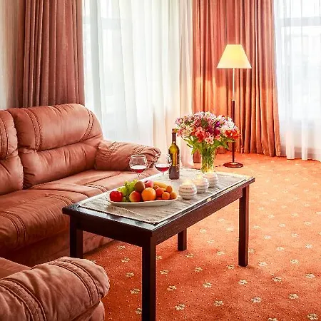Taurus & Hotel 4*