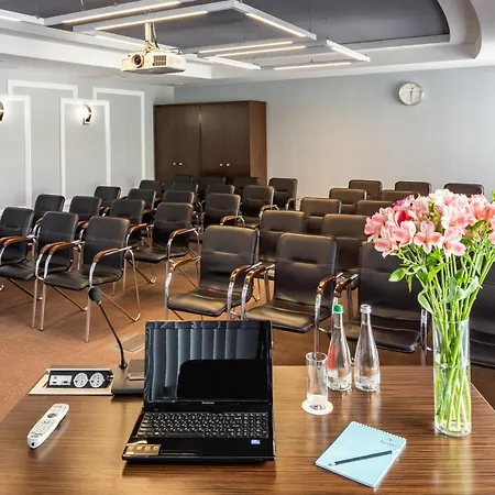 陶鲁斯spa酒店 酒店 利沃夫